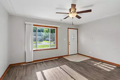 2725 Cimarron Drive, Kalamazoo, MI 49004 - Photo 4
