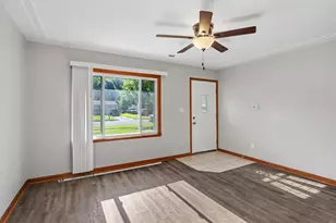 2725 Cimarron Dr, Kalamazoo, MI 49004 - Photo 4