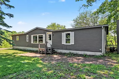 6082 E V Avenue, Vicksburg, MI 49097 - Photo 1