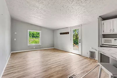 6082 E V Avenue, Vicksburg, MI 49097 - Photo 10