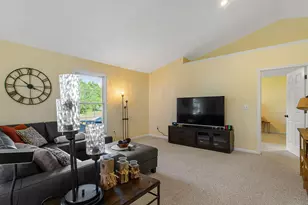 11818 Willow Wood N, Holland, MI 49424 - Photo 8
