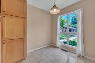 826 Earhart Rd, Ann Arbor, MI 48105 - Photo 8
