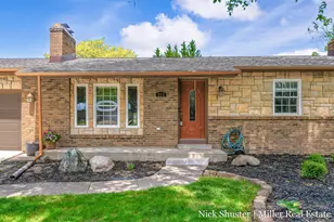 115 W North St, Hastings, MI 49058 - Photo 6