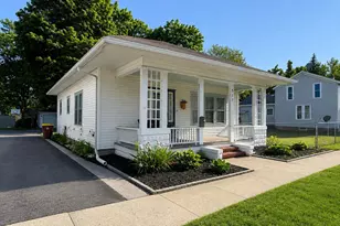 517 W Hanover St, Marshall, MI 49068 - Photo 4