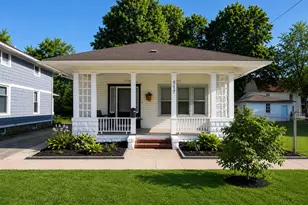 517 W Hanover St, Marshall, MI 49068 - Photo 1