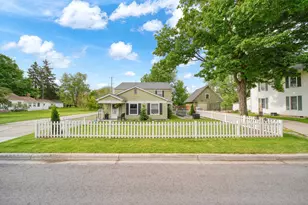 317 Clark St, Clayton, MI 49236 - Photo 2