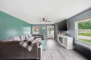 317 Clark St, Clayton, MI 49236 - Photo 12