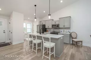 327 Round Hill Rd, Kalamazoo, MI 49009 - Photo 6