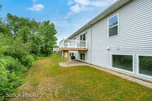 327 Round Hill Rd, Kalamazoo, MI 49009 - Photo 36