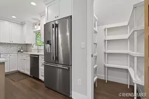 44 W 26th St, Holland, MI 49423 - Photo 10