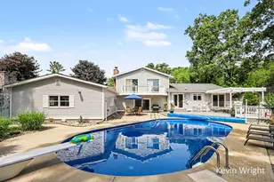 3734 Fern Hills Dr, Muskegon, MI 49444 - Photo 4