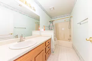 35868 Castlewood Ct, Westland, MI 48185 - Photo 16