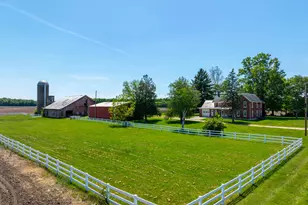 26107 Beeson St, Cassopolis, MI 49031 - Photo 2