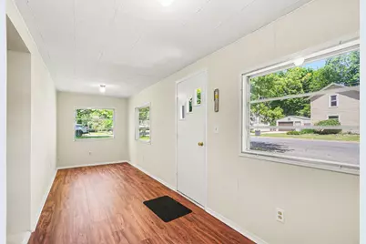139 N Kalamazoo Avenue, Vicksburg, MI 49097 - Photo 6