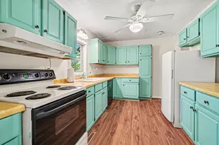 139 N Kalamazoo Ave, Vicksburg, MI 49097 - Photo 14