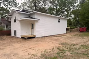 723 Amity Ave, Muskegon, MI 49442 - Photo 2
