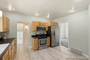 1438 Pennoyer Ave, Grand Haven, MI 49417 - Photo 16