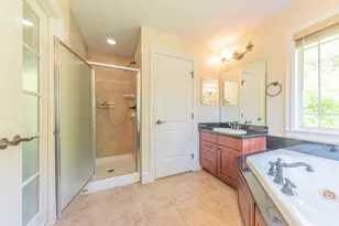 2243 Old Falls Dr, Ann Arbor, MI 48103 - Photo 24