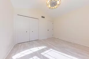 2243 Old Falls Dr, Ann Arbor, MI 48103 - Photo 10