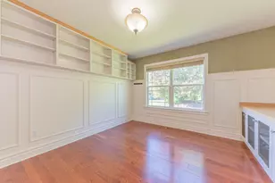 2243 Old Falls Dr, Ann Arbor, MI 48103 - Photo 12