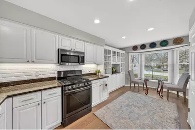 2485 Wild Brook Run, Bloomfield Hills, MI 48304 - Photo 8