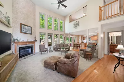 8352 Alta Vista Drive, Pinckney, MI 48169 - Photo 10