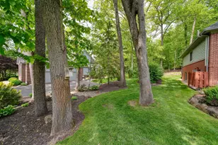8352 Alta Vista Dr, Pinckney, MI 48169 - Photo 74