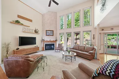8352 Alta Vista Drive, Pinckney, MI 48169 - Photo 12