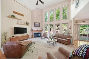 8352 Alta Vista Dr, Pinckney, MI 48169 - Photo 12