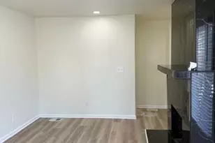 17216 Birwood St, Detroit, MI 48221 - Photo 2