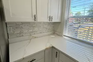 17216 Birwood St, Detroit, MI 48221 - Photo 12