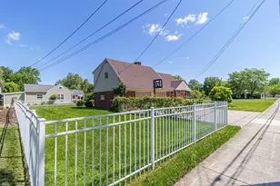 30007 Maison St, Saint Clair Shores, MI 48082 - Photo 48
