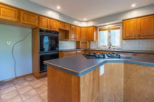 30007 Maison St, Saint Clair Shores, MI 48082 - Photo 20