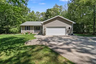 6544 W Forest Edge Dr, Ludington, MI 49431 - Photo 4