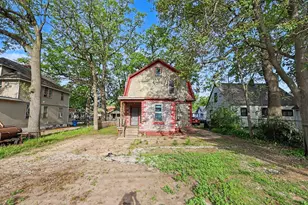 2332 Sanford St, Muskegon, MI 49444 - Photo 4