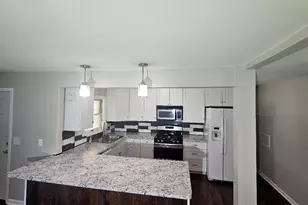 6068 Grove Ave, Grand Blanc, MI 48439 - Photo 4