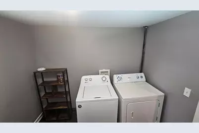 6068 Grove Avenue, Grand Blanc, MI 48439 - Photo 12