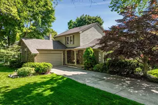 21934 Shadybrook Dr, Novi, MI 48375 - Photo 32