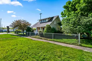 209 E Center St, Waldron, MI 49288 - Photo 2