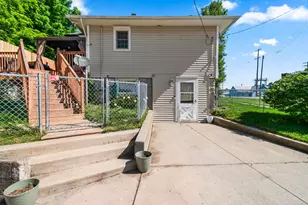209 E Center St, Waldron, MI 49288 - Photo 10