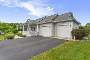2649 Club Ct, Traverse City, MI 49685 - Photo 2