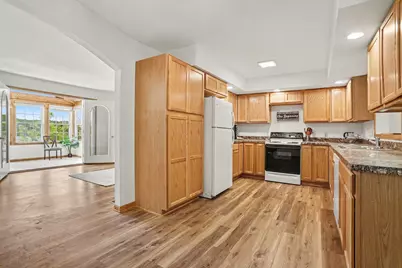 13703 Carefree Drive, Battle Creek, MI 49017 - Photo 12