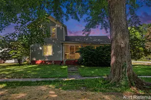 220 Hamilton Ave, Bangor, MI 49013 - Photo 2