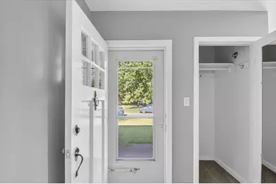 868 Woodbine Boulevard, Jackson, MI 49203 - Photo 6