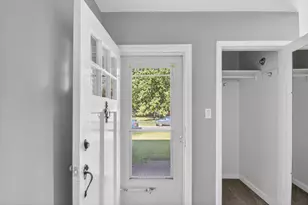 868 Woodbine Blvd, Jackson, MI 49203 - Photo 6