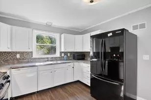 868 Woodbine Blvd, Jackson, MI 49203 - Photo 16