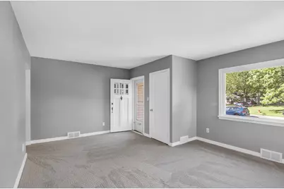 868 Woodbine Boulevard, Jackson, MI 49203 - Photo 8