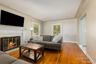 1853 Leonard St NW, Grand Rapids, MI 49504 - Photo 4