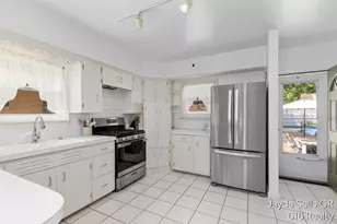 1853 Leonard St NW, Grand Rapids, MI 49504 - Photo 8