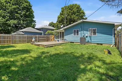 102 S Wendell Avenue, Hartford, MI 49057 - Photo 26